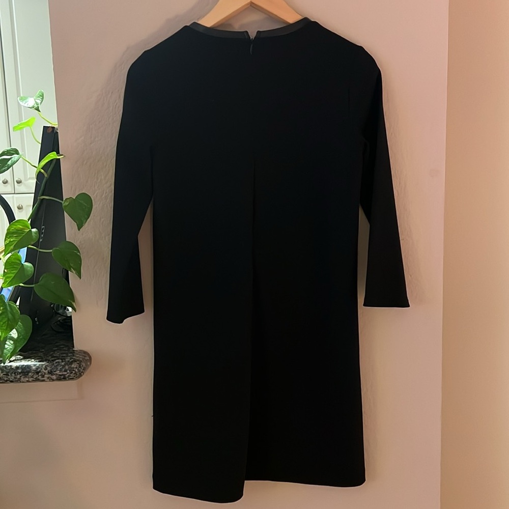 EXPRESS FAUX LEATHER TRIM SHIFT DRESS 🖤 D29 - Picture 6 of 6